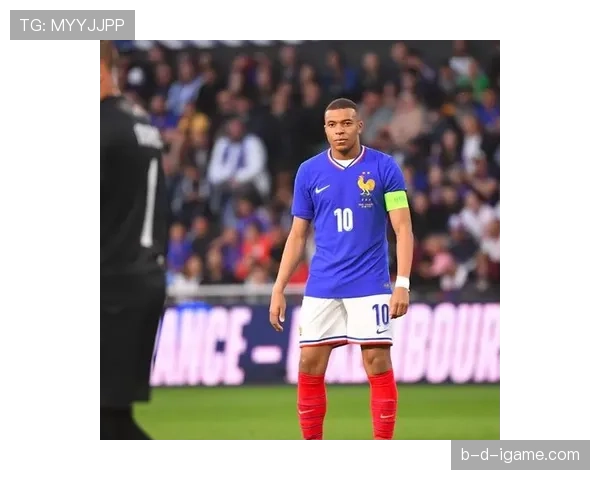 姆巴佩世界波破门助球队取胜，状态回暖成焦点