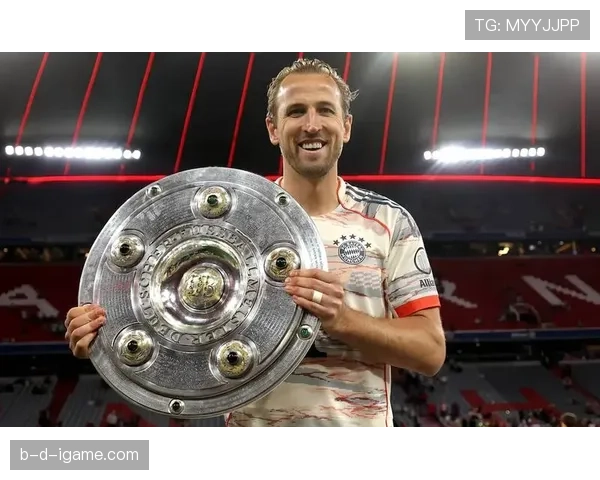 哈里·凯恩与穆西亚拉强强联手，助力球队新赛季稳步提升竞争力