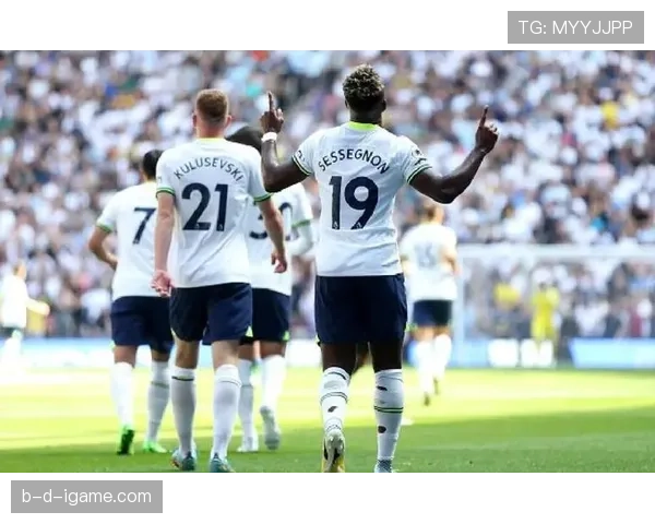 森林队再创佳绩，新星闪耀英超联赛