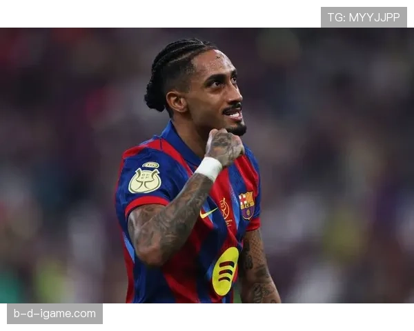 拉菲尼亚腿伤消息传出，巴萨赛季前景蒙上阴影