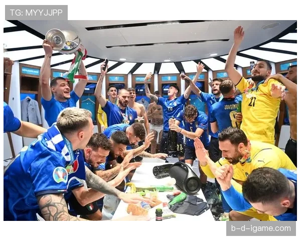 意大利球迷热情助威，蒂福西点燃赛场助力球队稳健取胜